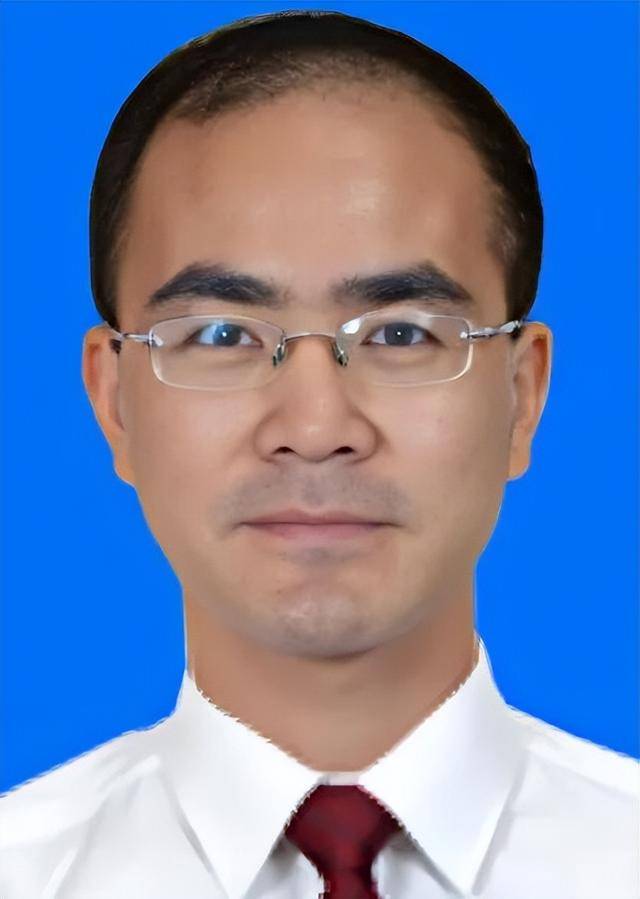 4位副市长履新<strong></p>
<p>比特币怎么交易</strong>，卸任两年后他再任此职