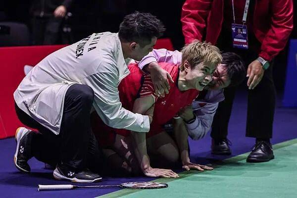 祝贺！石宇奇2比1逆转昆拉武特<strong></p>
<p>比特币大涨</strong>，获得羽毛球世锦赛男单冠军！