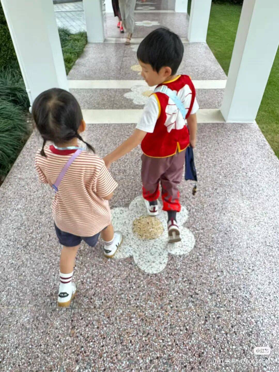 许昕从新疆赶回上海<strong></p>
<p>比特币大涨</strong>，今天送儿子女儿开学：老妹儿幼儿园第一天！