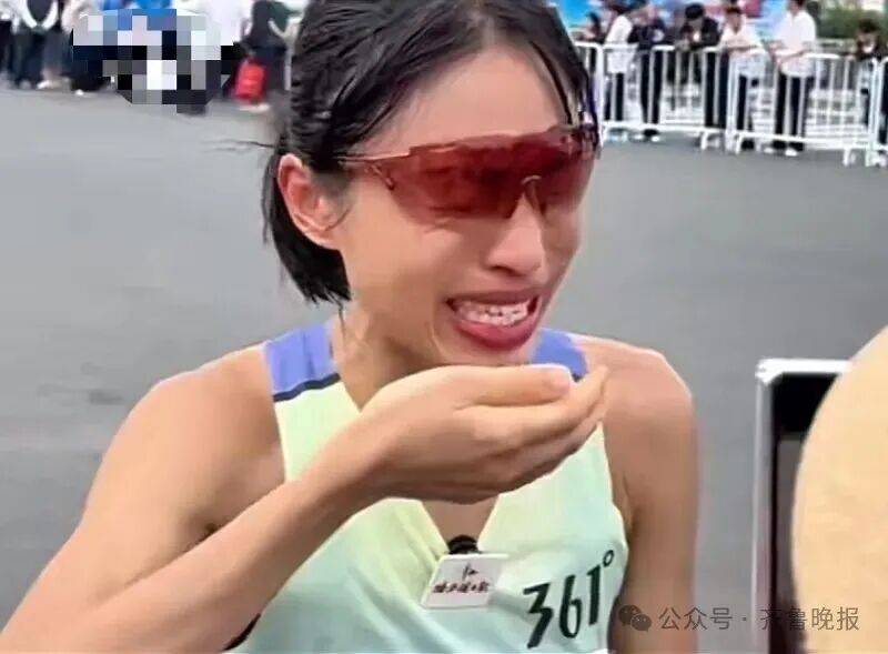 “最快女护士”丈夫发声：并非经常调休<strong></p>
<p>买比特币</strong>，科室大多数护士每月能有两次或以上的完整周末