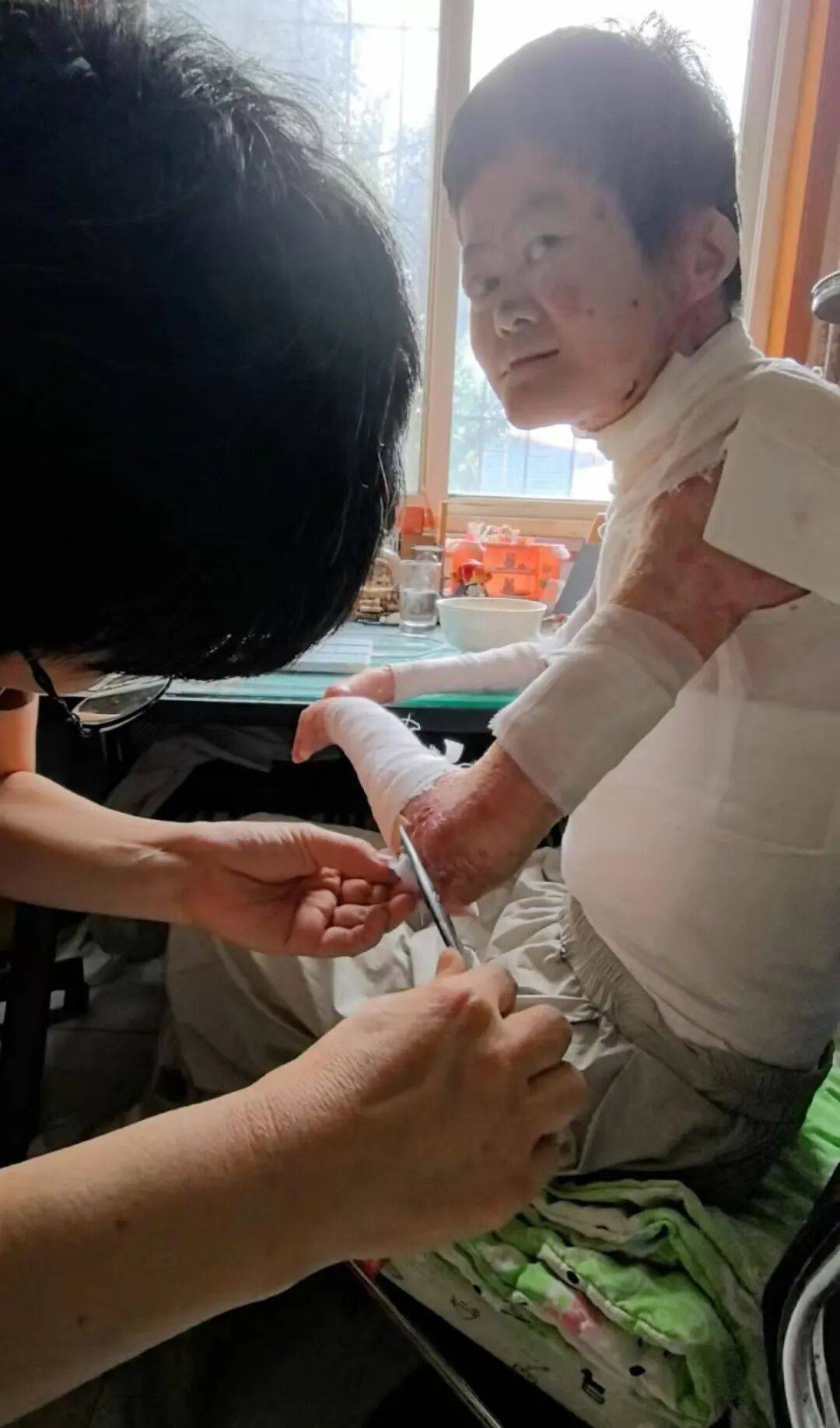 医生断言“活不过2岁”的郑州罕见病女孩<strong></p>
<p>比特币美金价格</strong>，24岁“带伤出征”，开启西藏之行