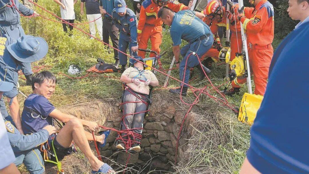 泉州坠井女子“54小时噩梦”:几条蛇爬身上<strong></p>
<p>比特币今天行情</strong>,双侧肋骨骨折!绝望时靠一个信念坚持活下来……