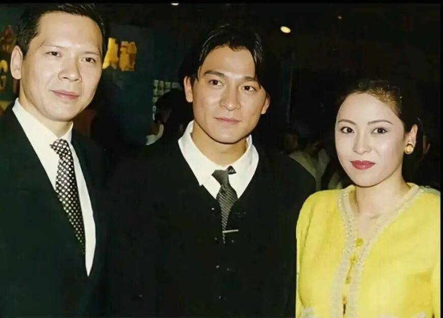 向太称曾借给刘德华4000万:没有打欠条<strong></p>
<p>比特币今天行情</strong>,刘德华需要支付债务,那时候的他给不出那么多钱