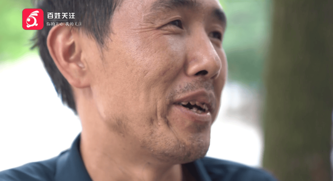 心酸!12岁男孩“独居”贵阳一安置房内<strong></p>
<p>比特币交易市场</strong>,父亲回应:迫于无奈,因为……