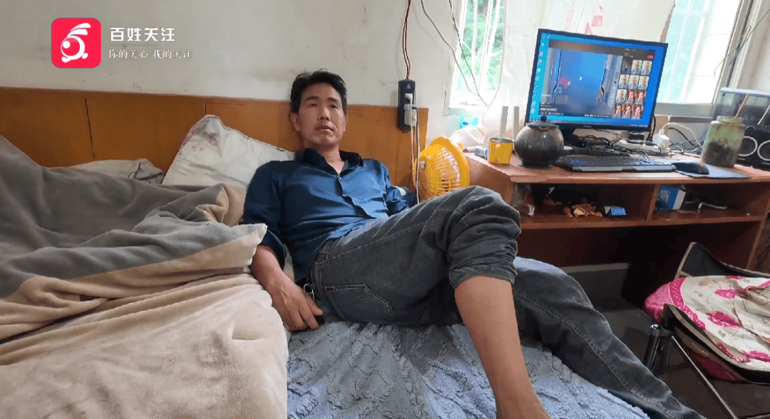 心酸!12岁男孩“独居”贵阳一安置房内<strong></p>
<p>比特币交易市场</strong>,父亲回应:迫于无奈,因为……