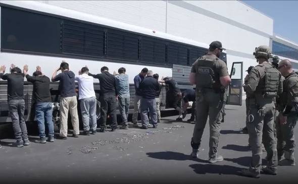 金钟：一旦特朗普掌握了这个“撒手锏”<strong></p>
<p>今日比特币价格</strong>，影响将远超议息会议决策