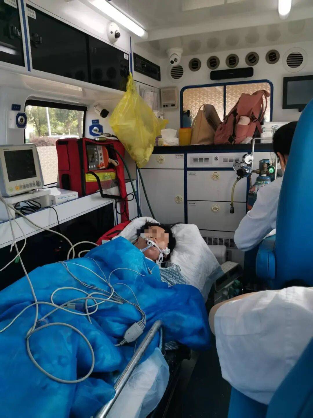 女护士结婚半年发烧头痛<strong></p>
<p>比特币今日</strong>,诊治12天才确诊“脑脊髓炎”致丧失劳动能力,鉴定:两家三甲医院因未及早诊断病情,应承担责任