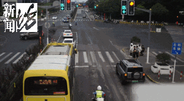 事发上海晚高峰!汹涌车流中<strong></p>
<p>比特币多少钱</strong>,一男子绝望跳车,直奔民警而去……