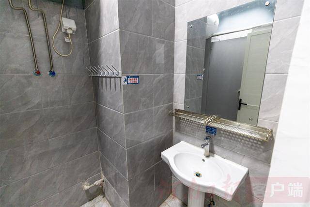 从8人间到夫妻房<strong></p>
<p>美元比特币</strong>，郑州富士康员工幸福安居“进行时”