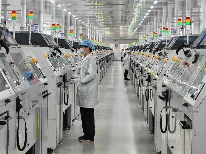 惠州老板搭上英伟达<strong></p>
<p>美元比特币</strong>,搏出700亿身家