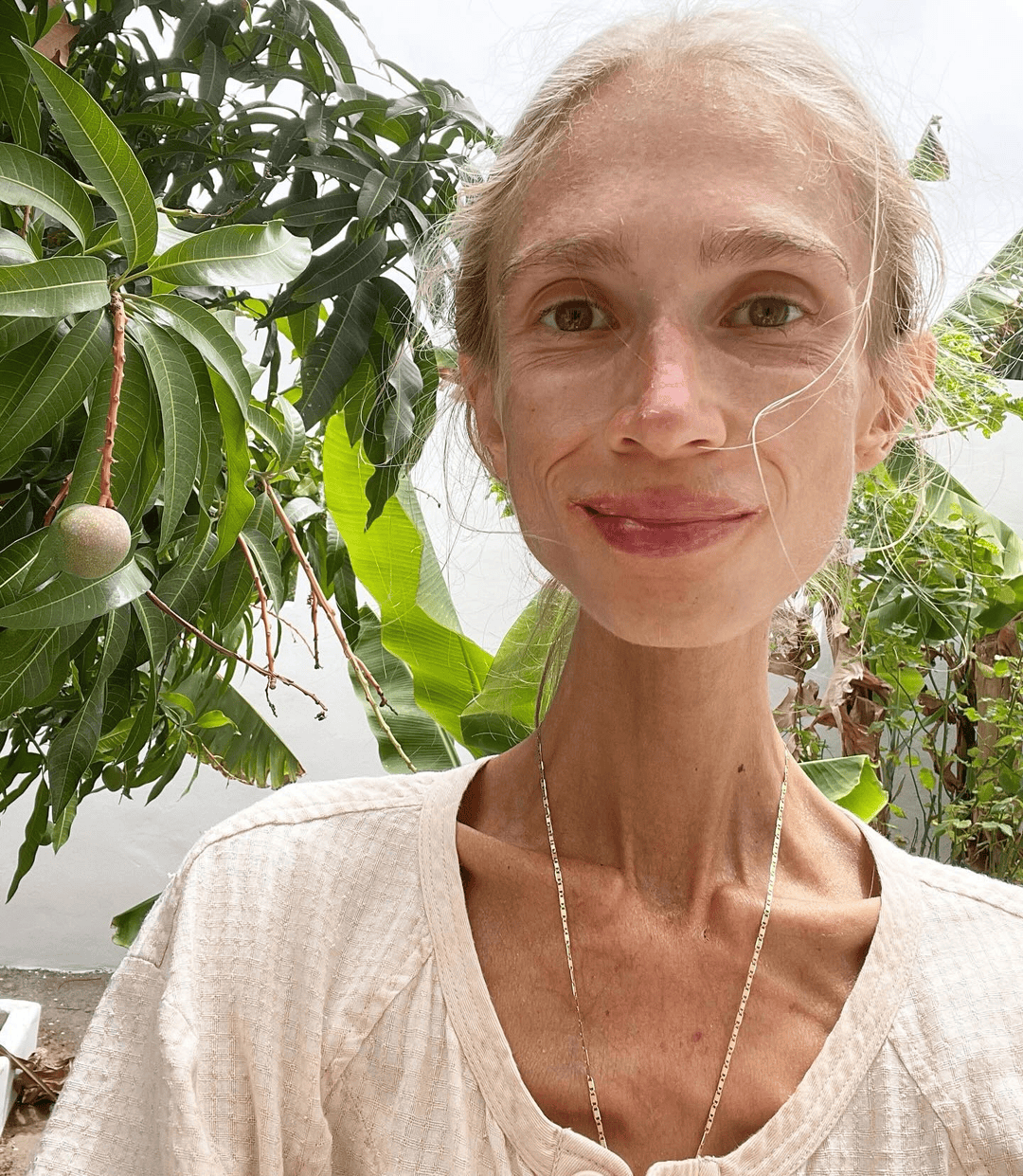 坚持只吃水果8年<strong></p>
<p>比特币人民币</strong>,27岁波兰女子巴厘岛酒店去世:体重仅22公斤,指甲变黄牙齿腐烂