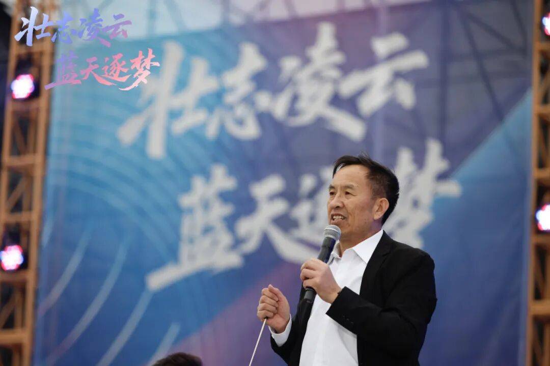 DNA彻底动了!全场跟唱<strong></p>
<p>比特币人民币</strong>,这氛围太顶了!