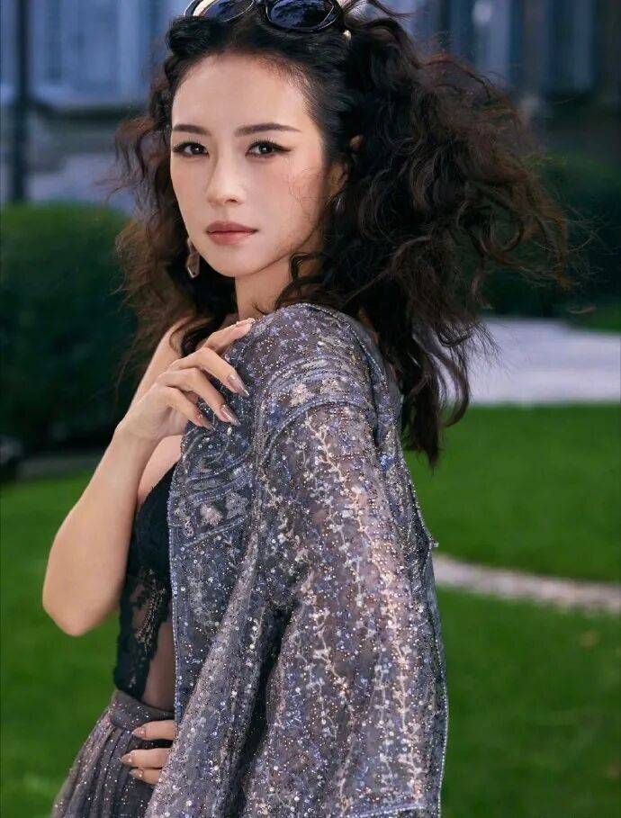 时装周上的女明星<strong></p>
<p>比特币人民币</strong>，秋冬氛围感一键封顶！