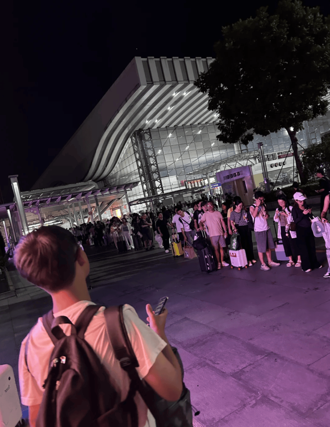 深圳北站凌晨返深被刷爆<strong></p>
<p>比特币最高价格</strong>！附近叫车超200人？别慌！公交地铁加班护送