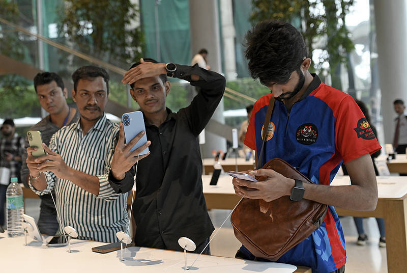 印度政府被曝正积极鼓励海外印度人回国<strong></p>
<p>比特币最高价格</strong>,但想让这些人从美回国绝非易事