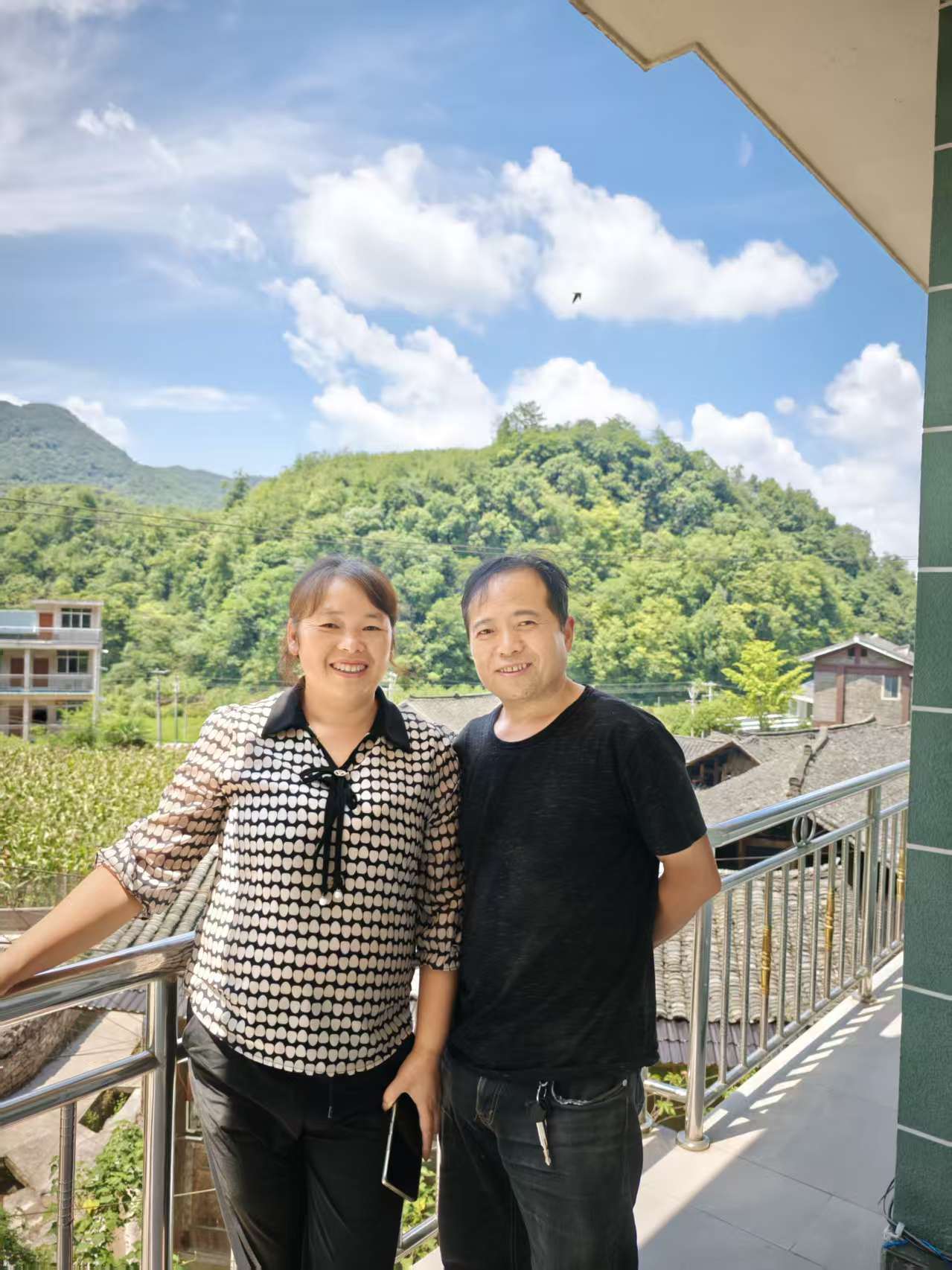 那个让老师骄傲的“调皮”班级！30年同学聚会<strong></p>
<p>比特币今日最新价格行情</strong>，还伴有一封来自贵州的感谢信