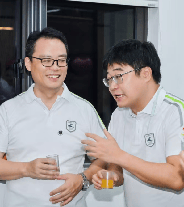 那个让老师骄傲的“调皮”班级！30年同学聚会<strong></p>
<p>比特币今日最新价格行情</strong>，还伴有一封来自贵州的感谢信