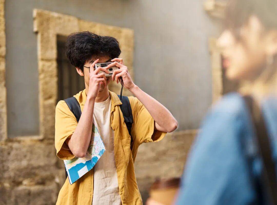 “出片式旅行”<strong></p>
<p>比特币今日最新价格行情</strong>,正在毁掉当代人的假期?