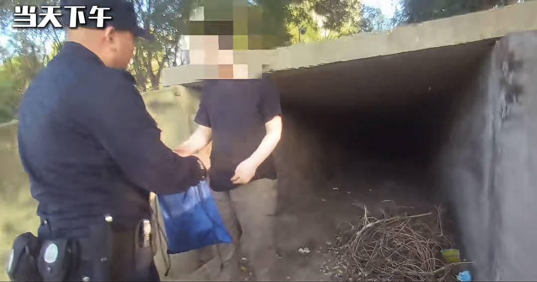 男子在外流浪20多年，在北京朝阳民警帮助下回家过中秋