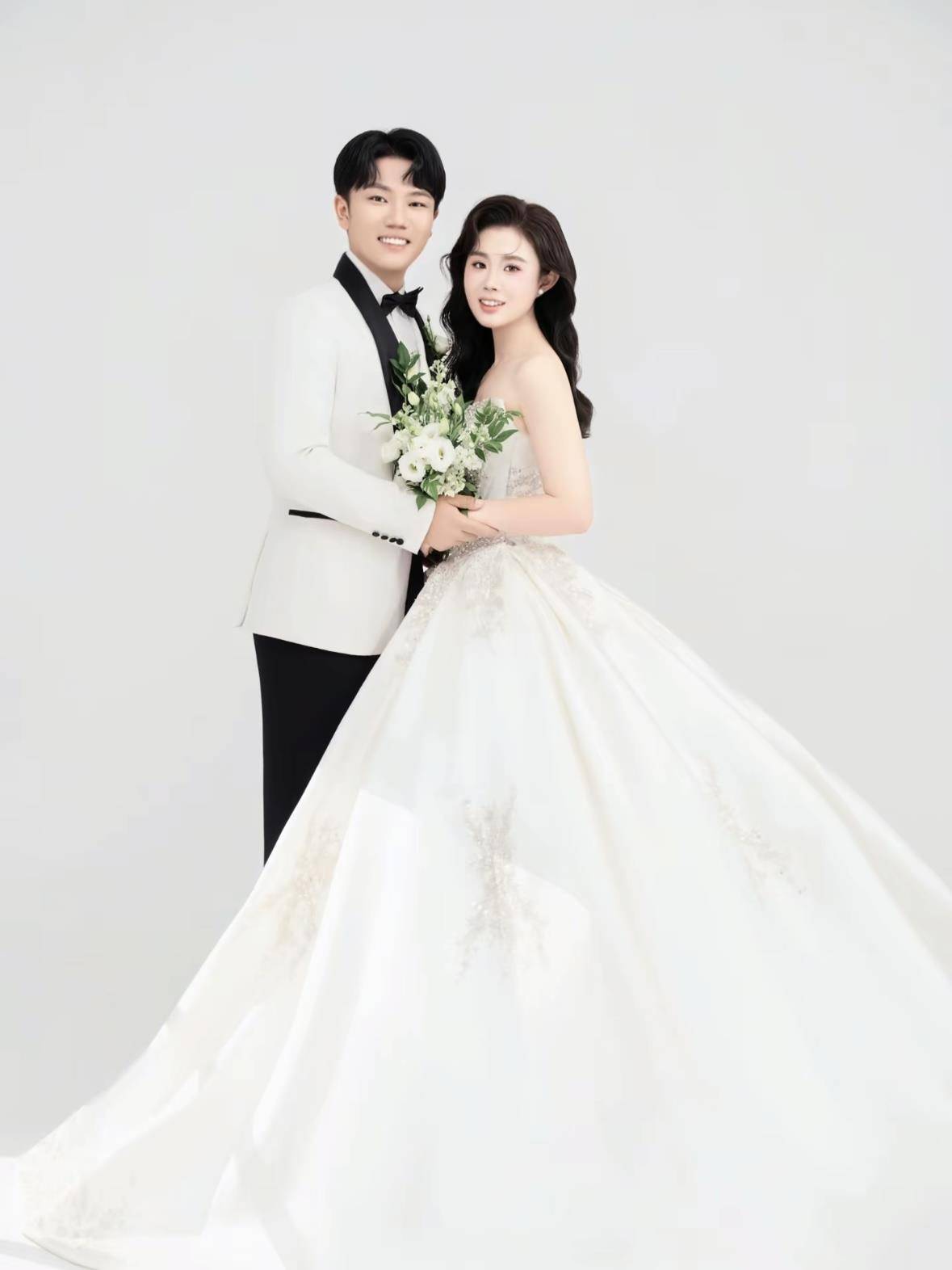 “千万富翁”解克锋儿子解清帅将举办婚礼<strong></p>
<p>比特币的价格</strong>,解克锋:很开心,邀请了部分寻亲家长参加