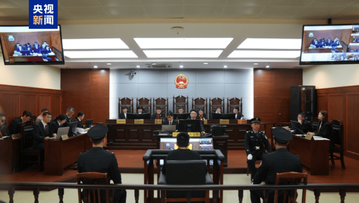 “司机泄愤撞死一家三口”<strong></p>
<p>比特币现在价格</strong>，逝者家属最新发声