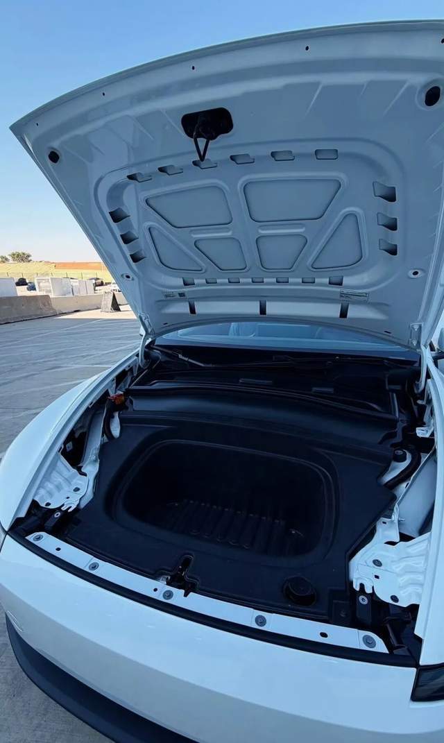 将特斯拉砍成“铁皮房”的<strong></p>
<p>比特币现在价格</strong>,是马斯克新的万亿对赌协议