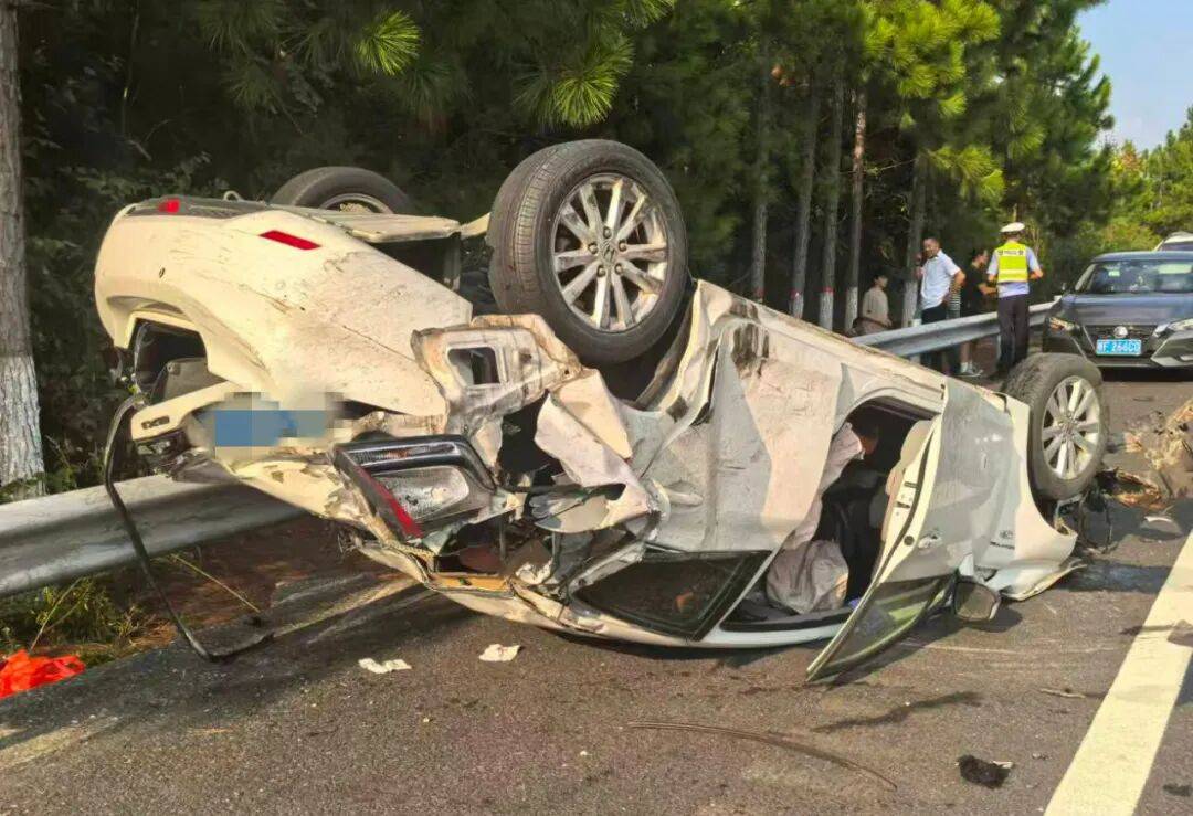 “我撒谎天打雷劈!”男子高速突然强行变道致翻车<strong></p>
<p>比特币现在价格</strong>,反诬赖对方