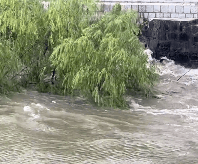 230斤重小伙酒后落水<strong></p>
<p>比特币实时</strong>，漂浮7小时终获救……