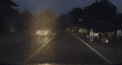 女司机撞到未拴绳的狗<strong></p>
<p>比特币实时</strong>,同车男子遭狗主人亲友围殴!警方通报