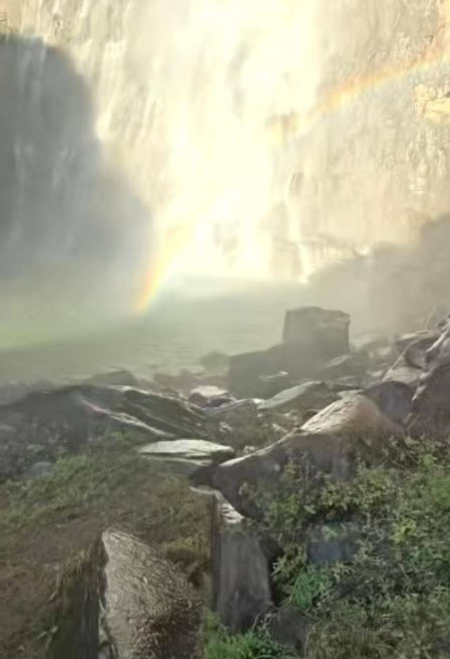 在南太行瀑布拍照时坠崖男大学生确认身亡<strong></p>
<p>比特币历年价格</strong>,救援人员:潜入水潭3米深处找到遗体,已转交给家属