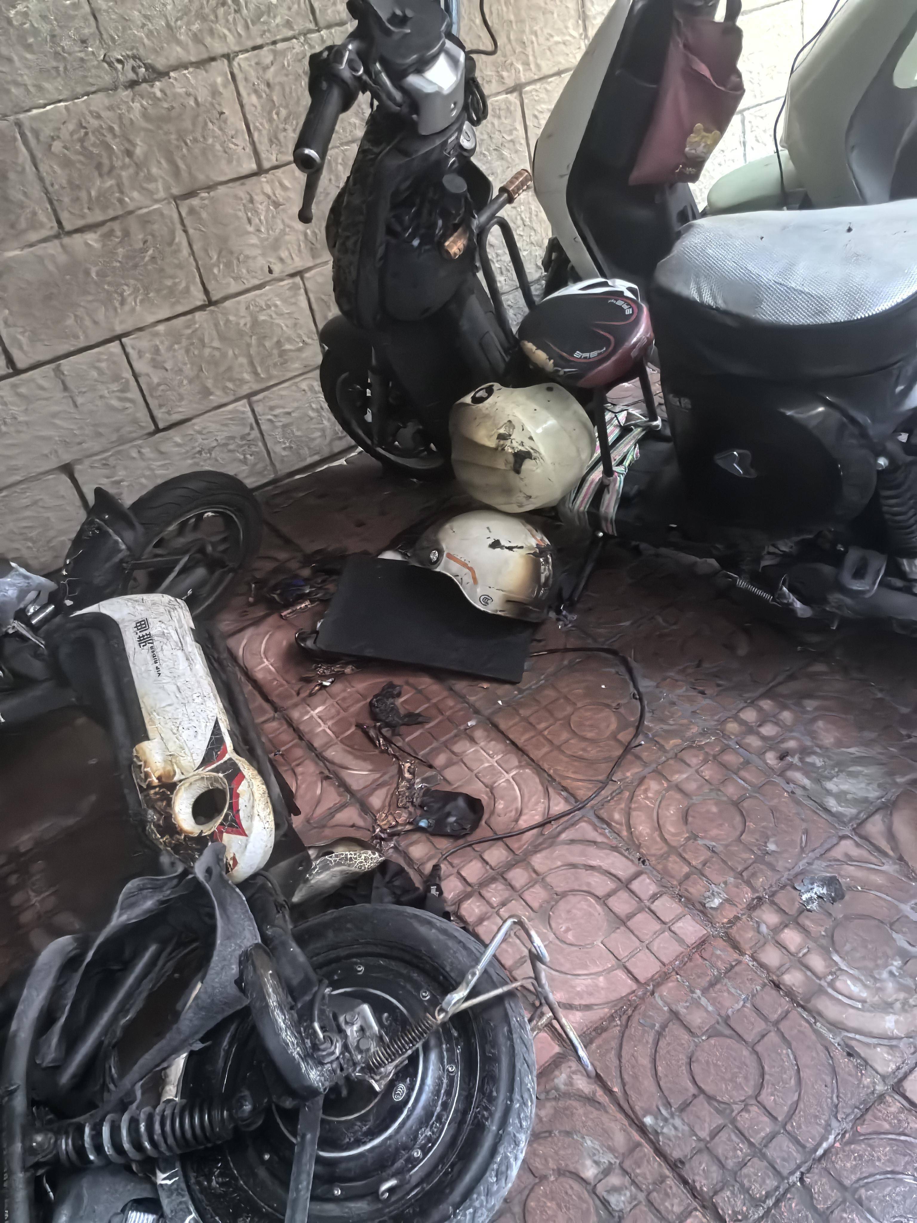 深圳一小区电动车管理引担忧<strong></p>
<p>比特币历年价格</strong>，部门责令整改后，记者实探