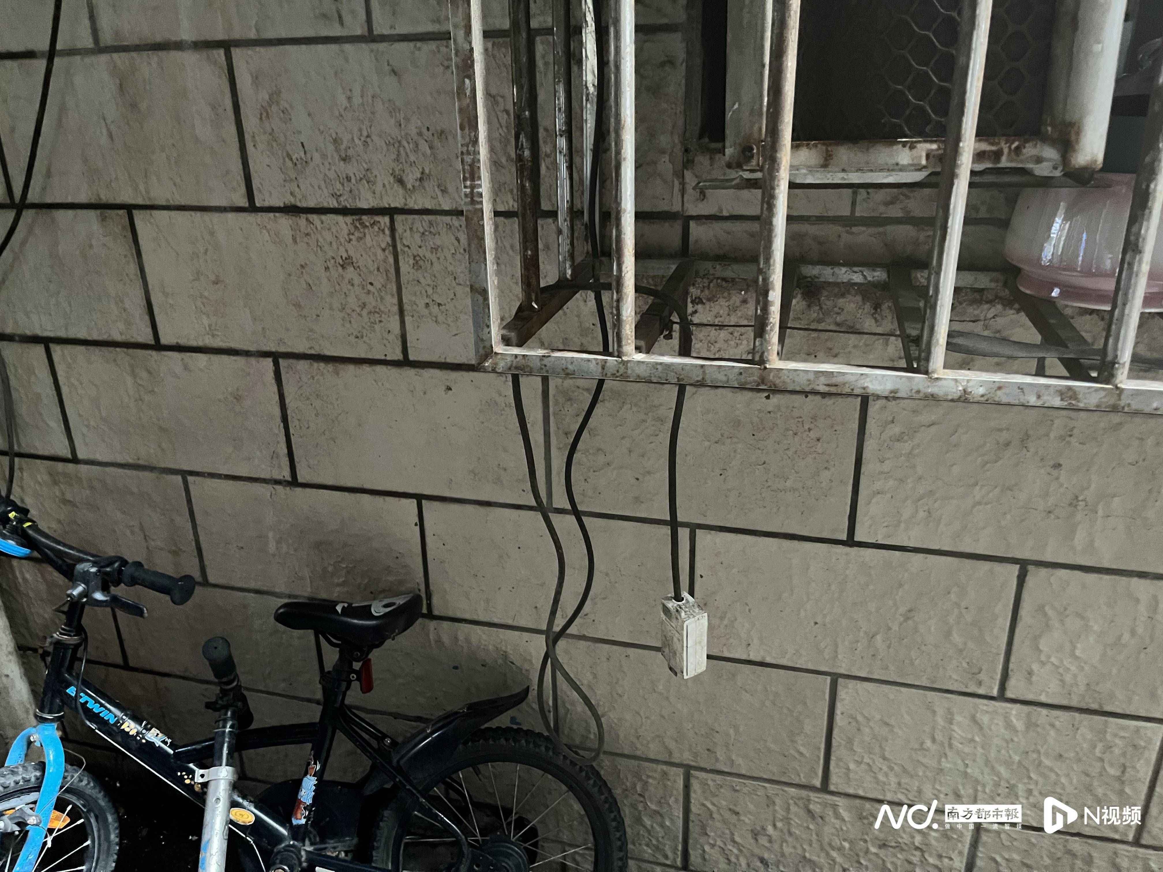 深圳一小区电动车管理引担忧<strong></p>
<p>比特币历年价格</strong>，部门责令整改后，记者实探