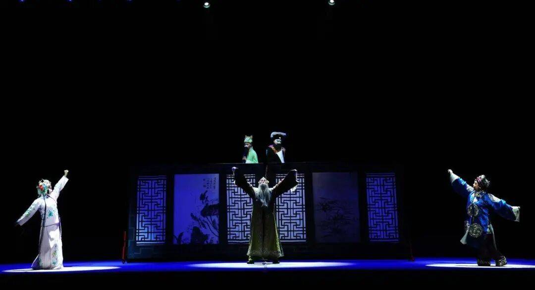 展现云南传统戏曲魅力<strong></p>
<p>2015年比特币价格</strong>！玉溪作品《先生好茶》亮相全国舞台