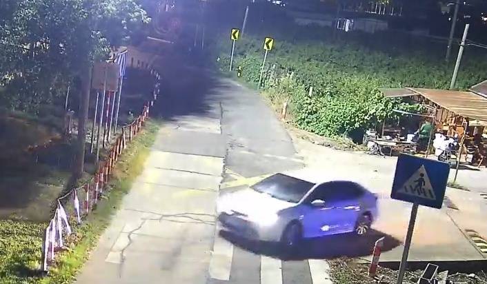 浙江一姑娘以奶茶为记号<strong></p>
<p>2015年比特币价格</strong>,竟然在草丛里藏了11万现金!