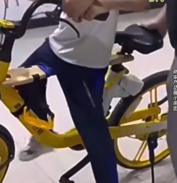 看着都疼<strong></p>
<p>购买比特币</strong>!上海街头一男子突然求助:10岁女儿被死死卡住!这个行为太危险→