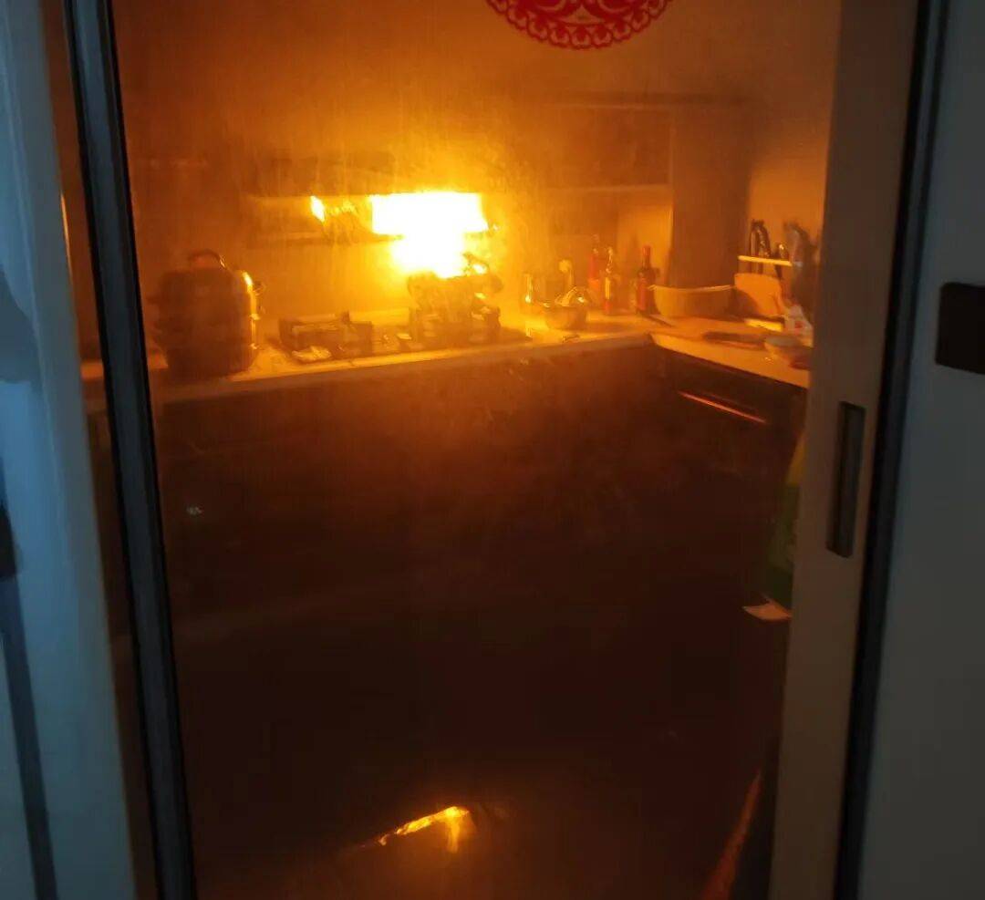 以案为鉴 | 家中起火前<strong></p>
<p>购买比特币</strong>,他们都曾接到一通电话……