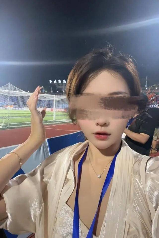 湖南一女主播被伪装的包裹炸伤<strong></p>
<p>购买比特币</strong>,永州公安:正在核实具体情况
