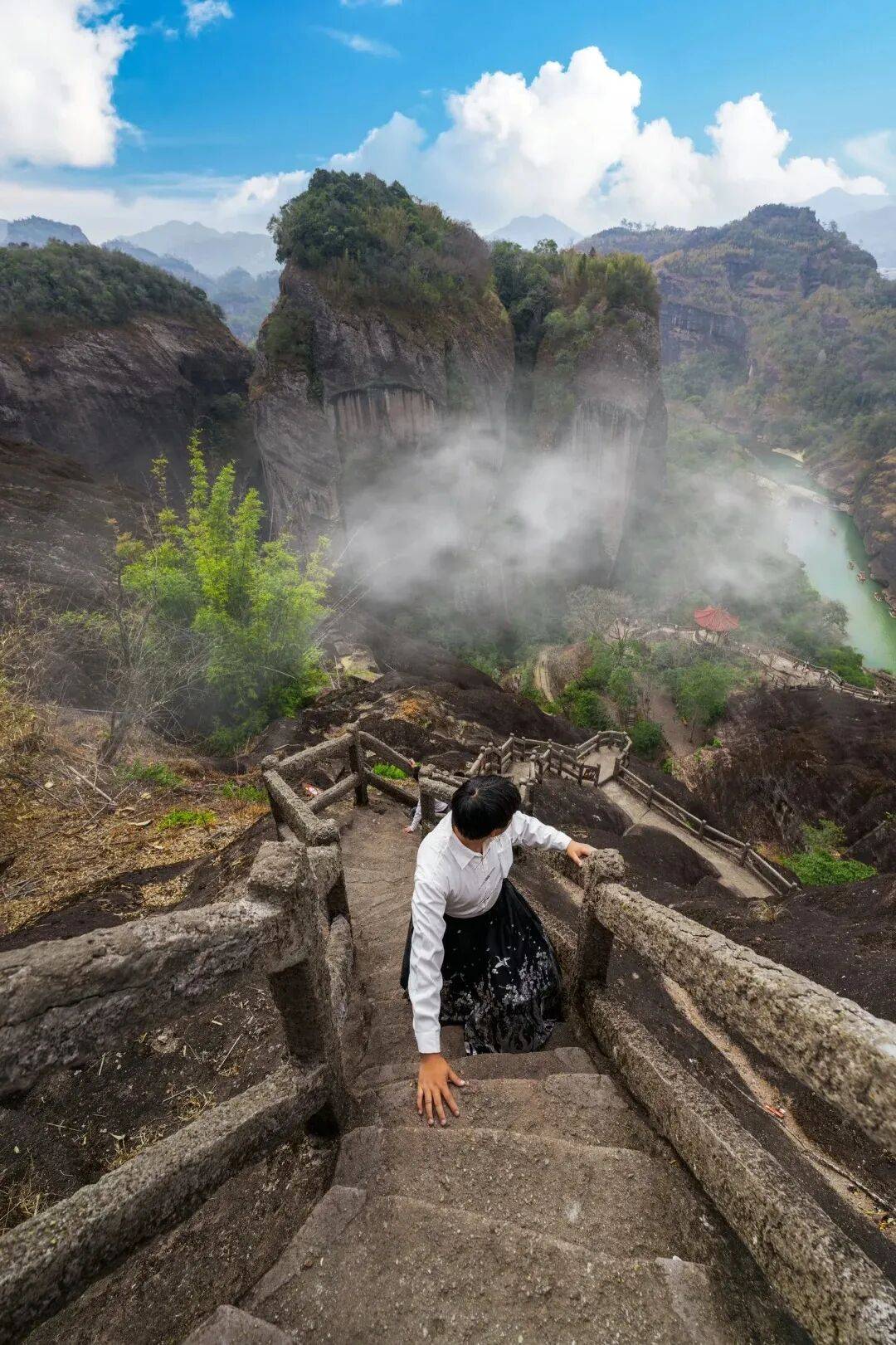 为什么年轻人迷上了爬山? | 秋高气爽<strong></p>
<p>比特币交易所</strong>,是时候出发了→