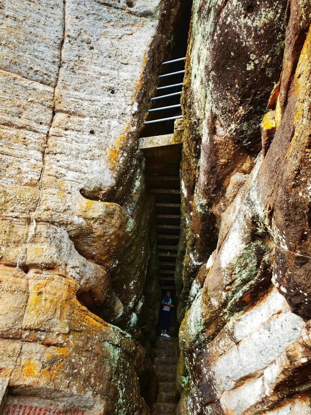 为什么年轻人迷上了爬山? | 秋高气爽<strong></p>
<p>比特币交易所</strong>,是时候出发了→