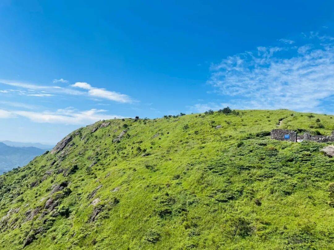 为什么年轻人迷上了爬山? | 秋高气爽<strong></p>
<p>比特币交易所</strong>,是时候出发了→