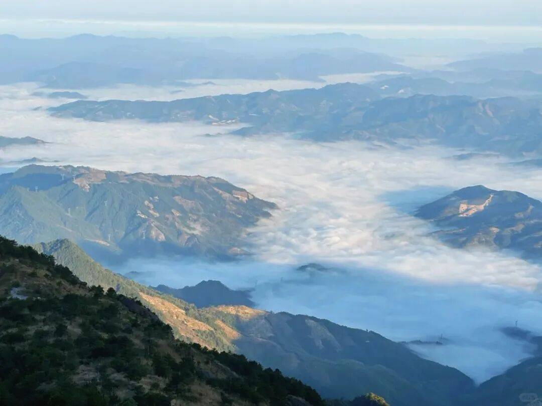 为什么年轻人迷上了爬山? | 秋高气爽<strong></p>
<p>比特币交易所</strong>,是时候出发了→