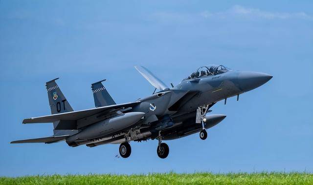 印尼买歼-10又生变<strong></p>
<p>比特币交易所</strong>,90亿美元预算缩水到16亿,或考虑买退役战机