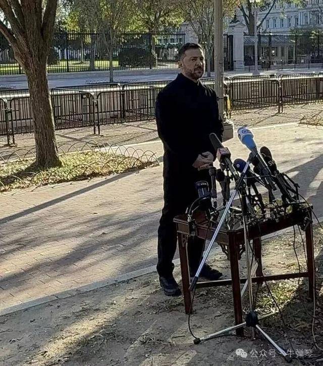 他被特朗普当众羞辱<strong></p>
<p>一个比特币多少钱</strong>,全场都在哄笑