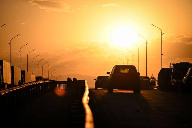 青年说 | 到中亚<strong></p>
<p>比特币目前价格</strong>，奔赴一场激动人心的“探秘”