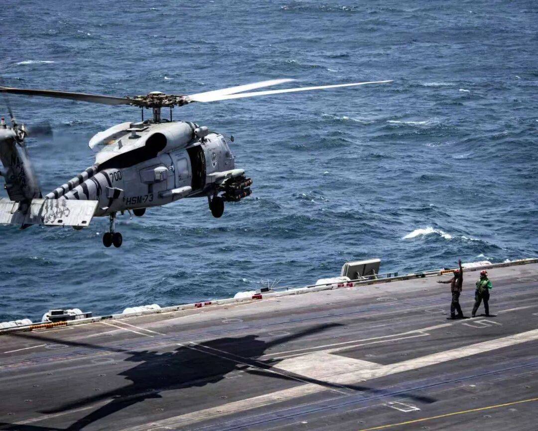 美海军在南海连摔两架飞机<strong></p>
<p>比特币最新价</strong>,因电磁攻击?中国军号发文