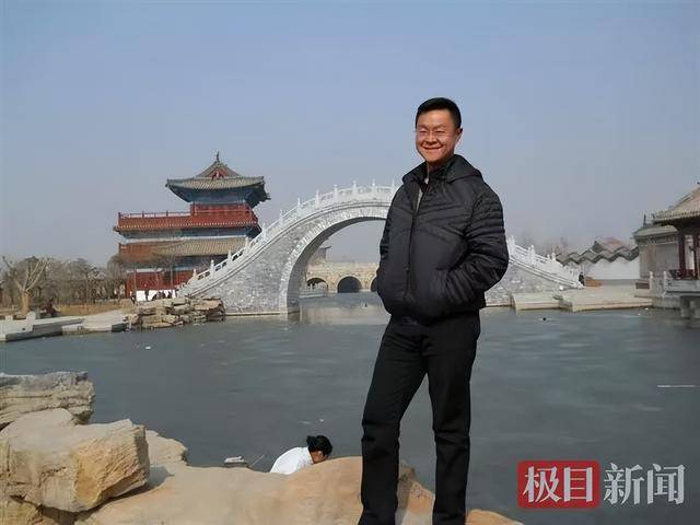 痛心!王波在武汉不幸去世<strong></p>
<p>比特币最新价</strong>,年仅43岁