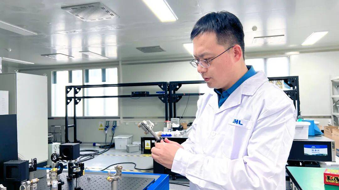 认真学习贯彻党的二十届四中全会精神<strong></p>
<p>比特币现在多少钱</strong>!来听听他们怎么说