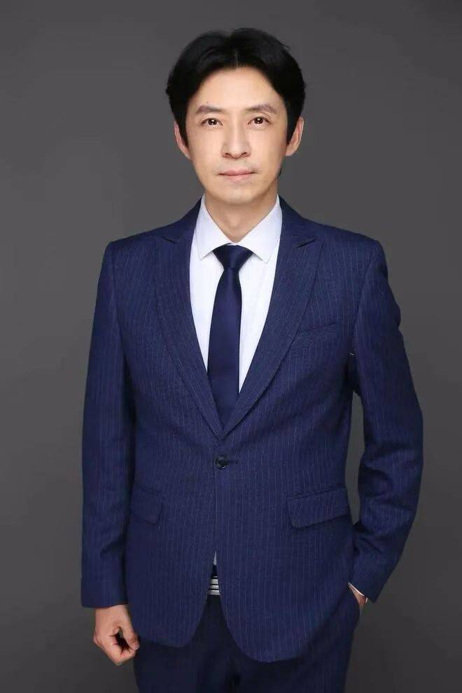 54岁知名影评人突然去世<strong></p>
<p>比特币怎么购买</strong>，留诗：白首尤当是少年