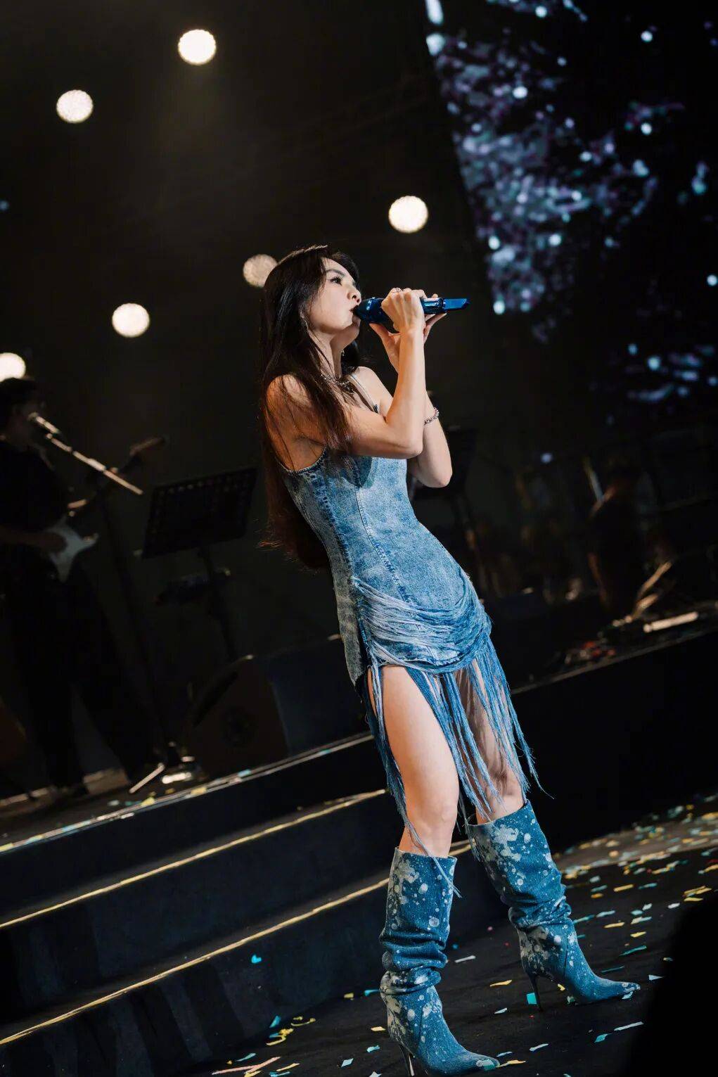 陈嘉桦<strong></p>
<p>比特币交易今日价格</strong>,不慌不忙的惊艳