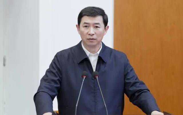 张艳丽、徐万海被查<strong></p>
<p>一个比特币</strong>,他上个月刚被免职